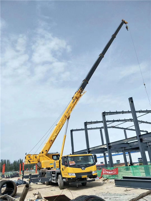 梨树县超高层建筑钢结构吊装案例